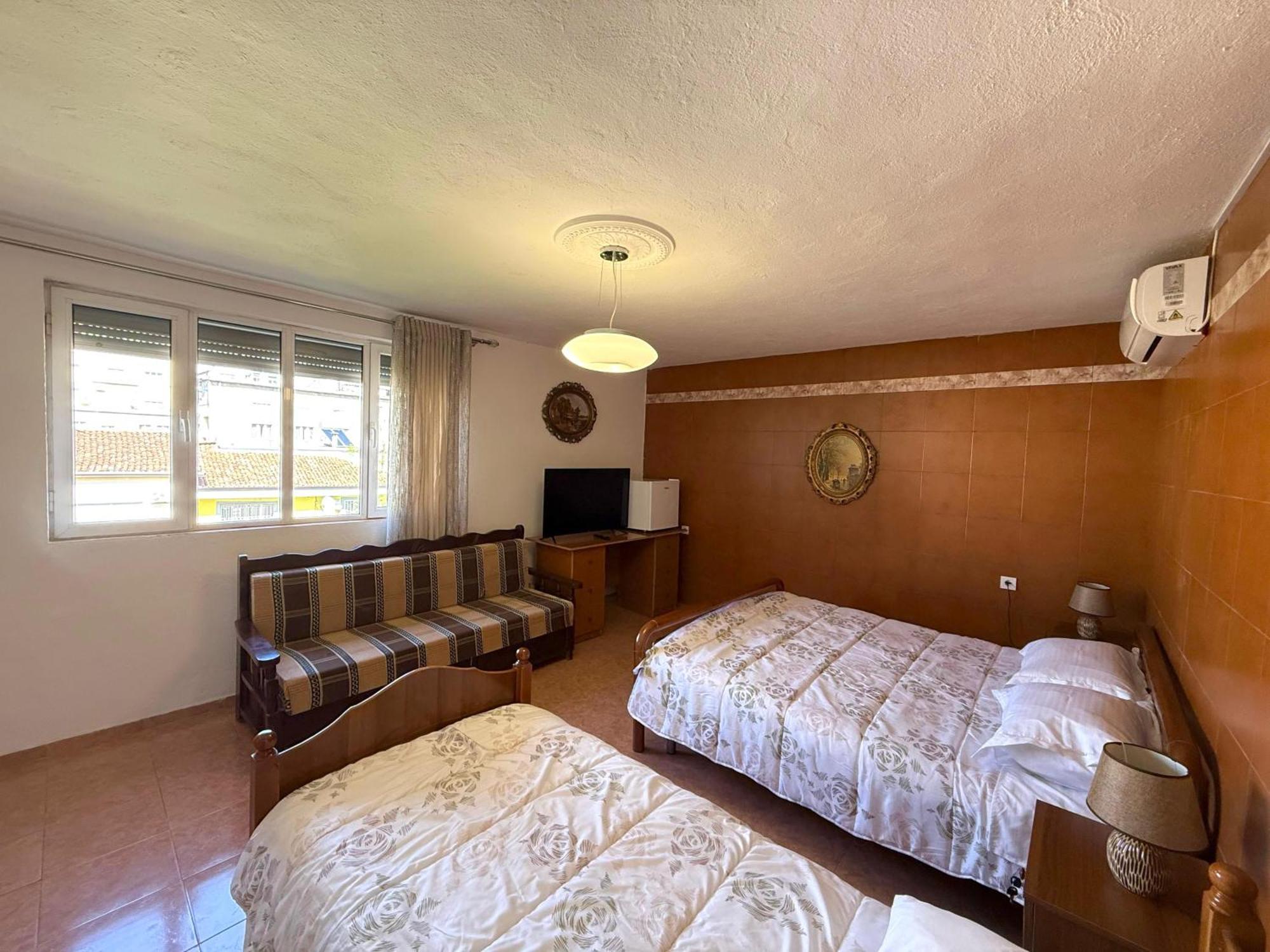 Shkodra Guest House 2 외부 사진