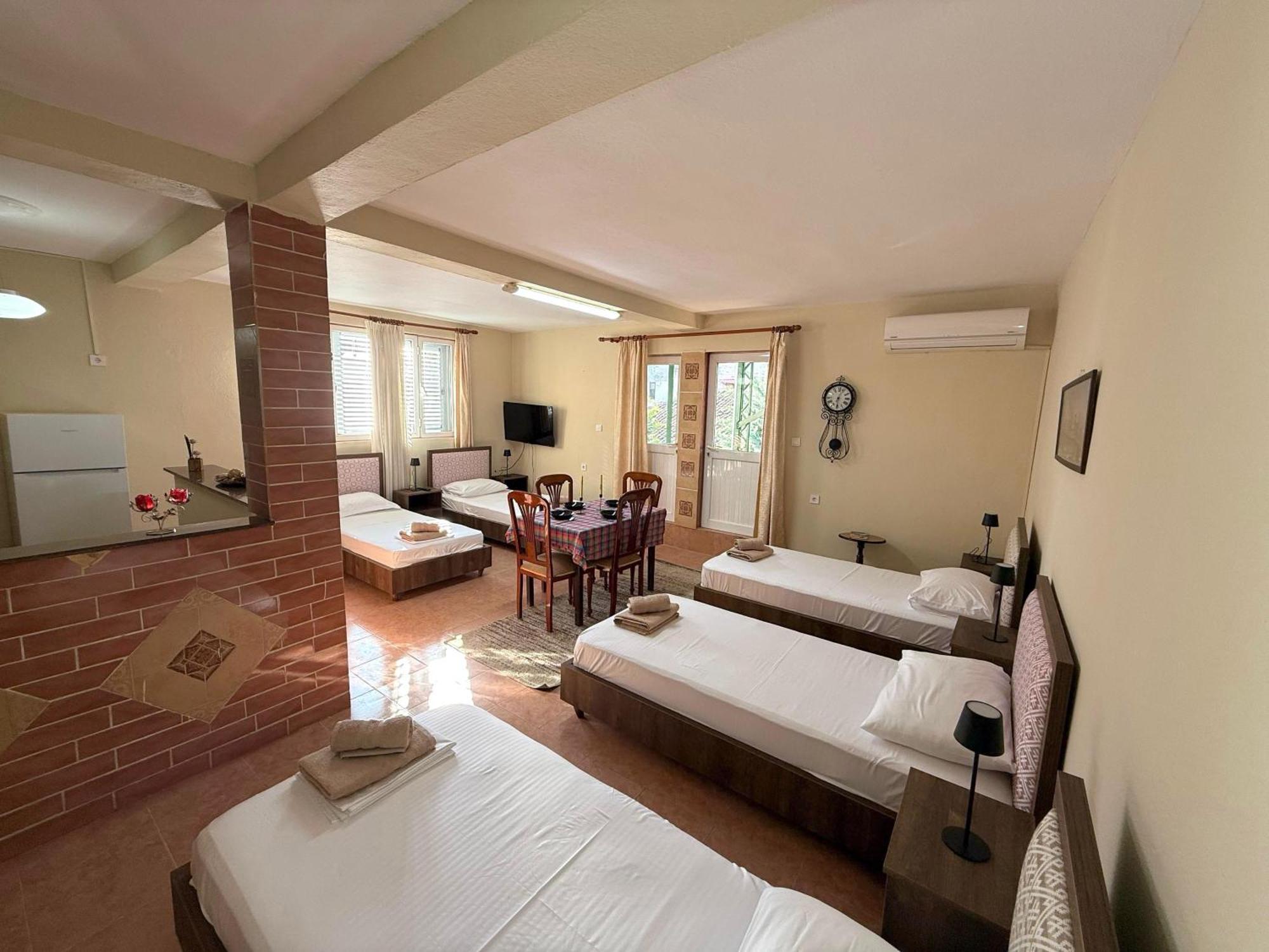 Shkodra Guest House 2 외부 사진