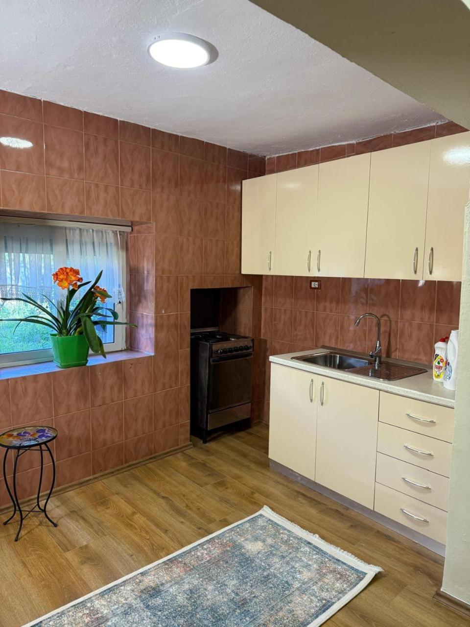 Shkodra Guest House 2 외부 사진